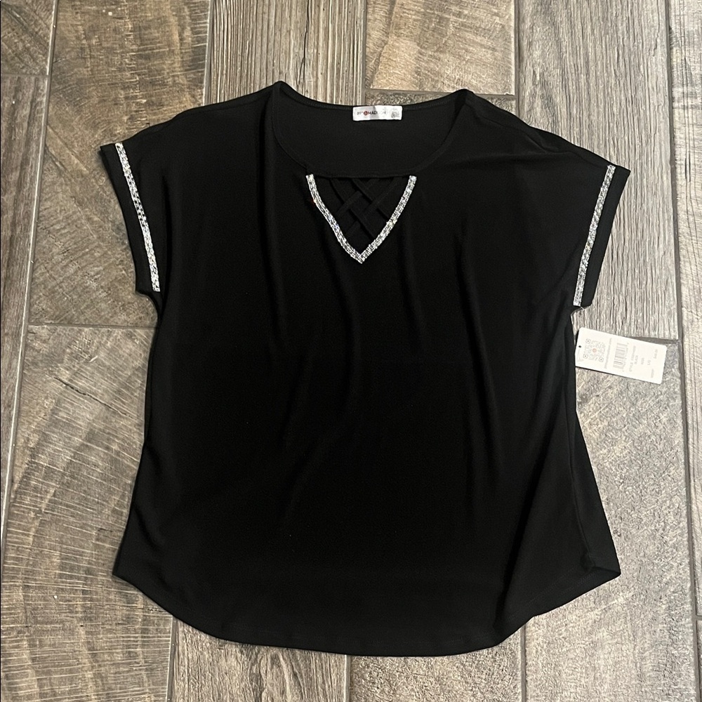 NWT 89th & Madison Black Women's Top w/ sparkling faux crystal Accents